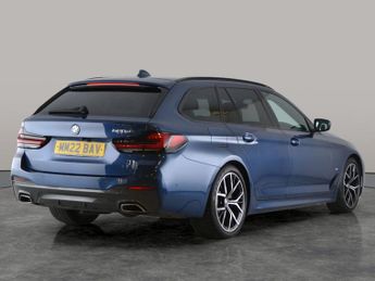BMW 5 Series 2.0 520d MHT M Sport Touring Steptronic (190 ps) - KEYLESS ENTRY