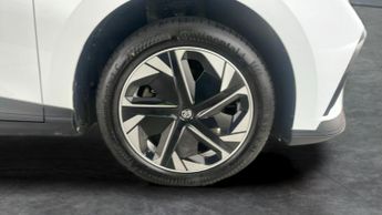 MG Mg4 64kWh SE Long Range (203 ps) - SPEED LIMIT RECOG - 17IN ALLOYS