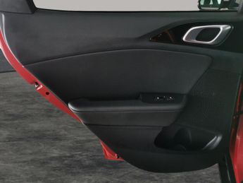 Kia Xceed 1.6 GDi 8.9kWh First Edition Plug-in DCT (139 bhp) - AUTO PARK -