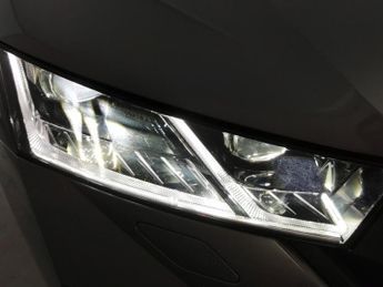 Skoda Octavia 2.0 TSI vRS DSG (245 ps) - SMARTLINK - HEATED SEATS - BLUETOOTH