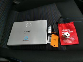 Nissan Leaf 39kWh Acenta (150 ps) - HEATED STEERING - BLIND SPOT ASSIST