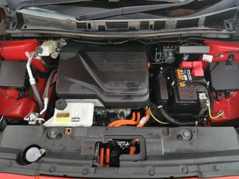 Nissan Leaf 39kWh Acenta (150 ps) - HEATED STEERING - BLIND SPOT ASSIST