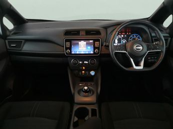 Nissan Leaf 39kWh Acenta (150 ps) - HEATED STEERING - BLIND SPOT ASSIST