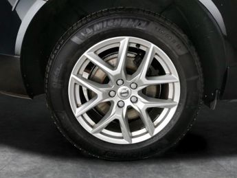 Volvo XC60 2.0 D4 Momentum (190 ps) - AUTO PARK - LED - HEATED LEATHER