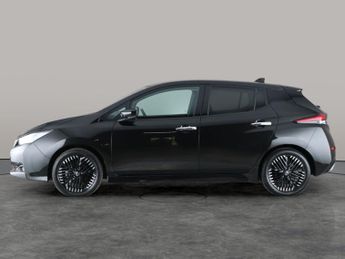 Nissan Leaf 39kWh Tekna (150 ps) - LED - NAV - LANE DEPARTURE