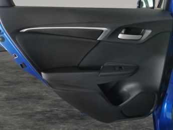 Honda Jazz 1.3 i-VTEC SE CVT (102 ps) - SPEED LIMIT RECOG - PARK SENSORS