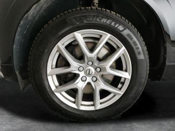 Volvo XC60 2.0 D4 Momentum (190 ps) - AUTO PARK - LED - HEATED LEATHER