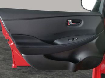 Nissan Leaf 39kWh Acenta (150 ps) - HEATED STEERING - BLIND SPOT ASSIST