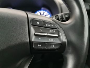 Hyundai Kona 1.6 T-GDi Premium GT DCT 4WD (177 ps) - HEAT AND COOL SEATS - LE