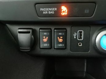 Nissan Leaf 39kWh Acenta (150 ps) - HEATED STEERING - BLIND SPOT ASSIST