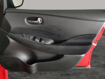 Nissan Leaf 39kWh Acenta (150 ps) - HEATED STEERING - BLIND SPOT ASSIST