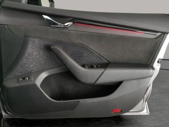 Skoda Octavia 2.0 TSI vRS DSG (245 ps) - SMARTLINK - HEATED SEATS - BLUETOOTH