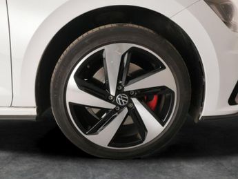Volkswagen Polo 2.0 TSI GTI+ DSG (207 ps) - LIGHT AND SIGHT PACK - ACTIVE INFO D
