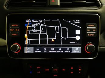 Nissan Leaf 39kWh Tekna (150 ps) - LED - NAV - LANE DEPARTURE