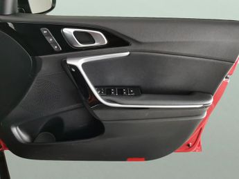 Kia Xceed 1.6 GDi 8.9kWh First Edition Plug-in DCT (139 bhp) - PARK ASSIST