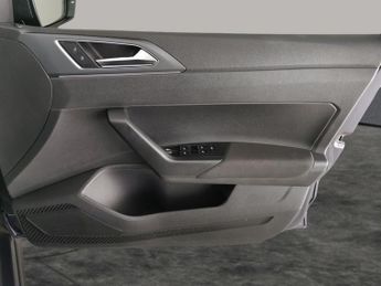 Volkswagen Polo 1.0 TSI R-Line DSG (95 ps) - BLUETOOTH - DIGITAL DASH - CAR-NET 