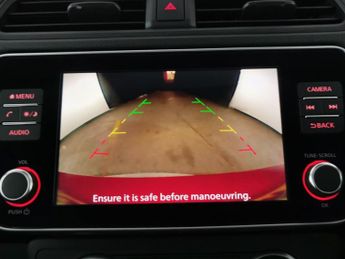 Nissan Leaf 39kWh Acenta (150 ps) - HEATED STEERING - BLIND SPOT ASSIST