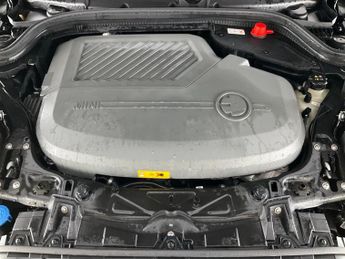 Mini Electric Hatch Cooper SE 32.6kWh Level 2 (184 ps) - NAVIGATION PACK