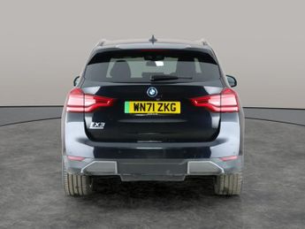 BMW iX3 80kWh Premier Edition Pro (286 ps) - FRONT AND REAR PARKING CAME