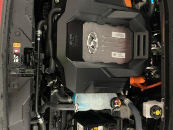 Hyundai Ioniq 38.3kWh Premium (136 ps) - LED - REVERSE CAM - SAT NAV