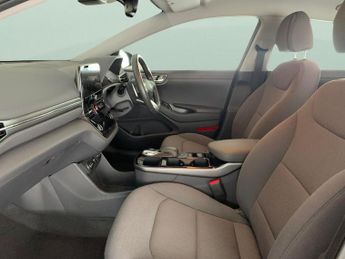 Hyundai Ioniq 38.3kWh Premium (136 ps) - LED - REVERSE CAM - SAT NAV