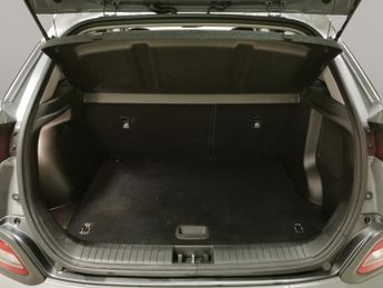 Hyundai Kona 64kWh Premium (7kW Charger) (204 ps) - BLIND SPOT ASSIST - LANE 