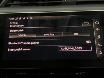 Audi e-tron 50 Technik quattro 71.2kWh (11kW Charger) (313 ps) - LED - REVER