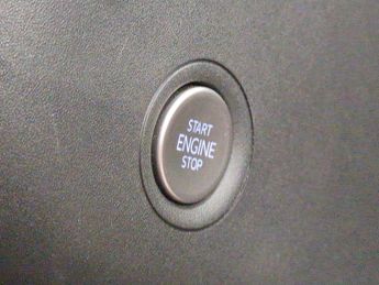 Volkswagen ID.4 Pure 52kWh Life (148 ps) - REVERSE CAM - HEATED SEATS - ALCANTAR