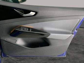 Volkswagen ID.4 Pure 52kWh Life (148 ps) - AUTO PARK - LED - REVERSE CAM