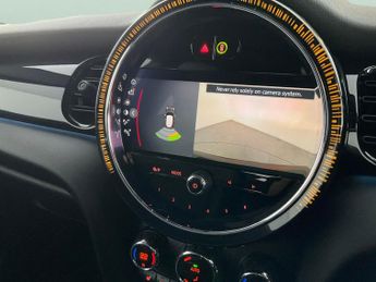 Mini Electric Hatch Cooper SE 32.6kWh Level 2 (184 ps) - NAVIGATION PACK