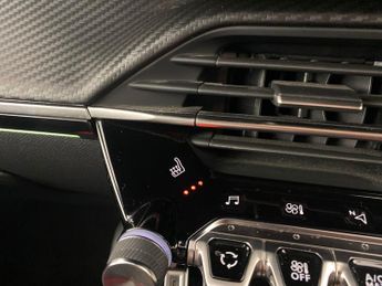 Peugeot E-2008 50kWh GT (7kW Charger) (136 ps) - REVERSE CAM - NAV - HEATED SEA
