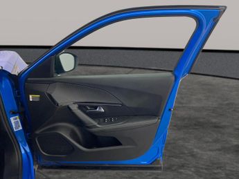 Peugeot E-2008 50kWh GT (7kW Charger) (136 ps) - REVERSE CAM - NAV - HEATED SEA