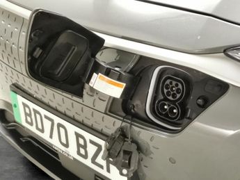 Hyundai Kona 64kWh Premium (7kW Charger) (204 ps) - BLIND SPOT ASSIST - LANE