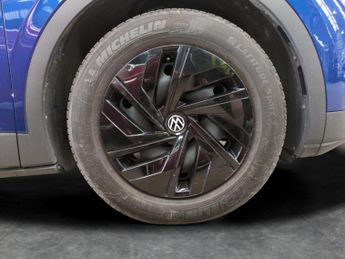 Volkswagen ID.4 Pure 52kWh Life (148 ps) - REVERSE CAM - HEATED SEATS - ALCANTAR