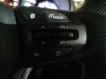 Kia Picanto 1.0 DPi X-Line S AMT (66 bhp) - CRUISE - AIR CON - PRIVACY GLASS