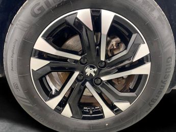 Peugeot E-2008 50kWh GT (7kW Charger) (136 ps) - REVERSE CAM - NAV - HEATED SEA