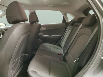 Hyundai Kona 64kWh Premium (7kW Charger) (204 ps) - BLIND SPOT ASSIST - LANE 