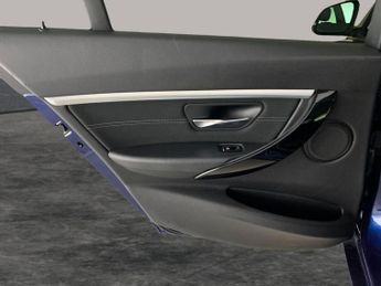 BMW 3 Series 1.5 318i Sport (136 ps) - MIRROR CAPS - BLACK HIGH GLOSS - LED -