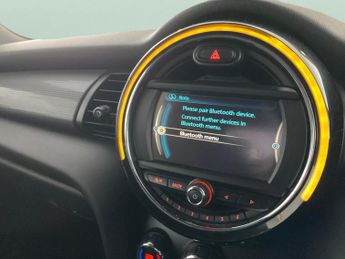 Mini Convertible 1.5 Cooper Convertible (136 ps) - PARK SENSORS - CLIMATE CONTROL