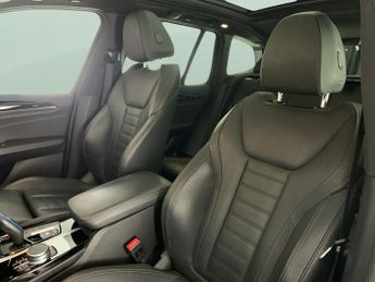 BMW iX3 80kWh Premier Edition Pro (286 ps) - FRONT AND REAR PARKING CAME