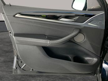 BMW iX3 80kWh Premier Edition Pro (286 ps) - FRONT AND REAR PARKING CAME