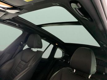 BMW iX3 80kWh Premier Edition Pro (286 ps) - FRONT AND REAR PARKING CAME