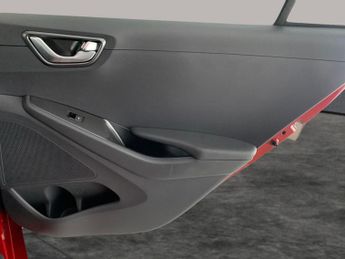 Hyundai Ioniq 38.3kWh Premium (136 ps) - LED - REVERSE CAM - SAT NAV