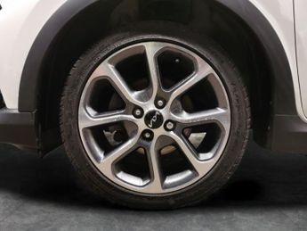 Kia Picanto 1.0 DPi X-Line S AMT (66 bhp) - HEATED STEERING - BLUETOOTH - CR