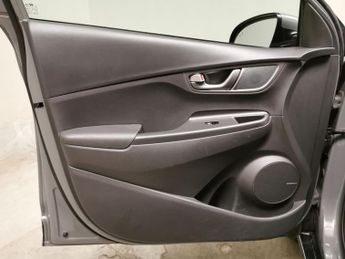 Hyundai Kona 64kWh Premium (7kW Charger) (204 ps) - BLIND SPOT ASSIST - LANE
