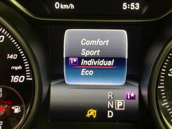 Mercedes-Benz GLA 1.6 GLA180 Urban Edition 7G-DCT (122 ps) - BLUETOOTH - KEYLESS-G