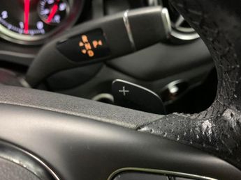 Mercedes-Benz GLA 1.6 GLA180 Urban Edition 7G-DCT (122 ps) - BLUETOOTH - KEYLESS-G