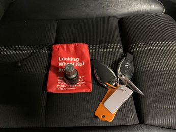 Mercedes-Benz GLA 1.6 GLA180 Urban Edition 7G-DCT (122 ps) - BLUETOOTH - KEYLESS-G