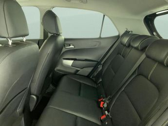 Kia Picanto 1.0 DPi X-Line S AMT (66 bhp) - HEATED STEERING - BLUETOOTH - CR