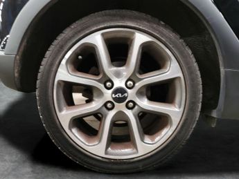 Kia Picanto 1.0 DPi X-Line S AMT (66 bhp) - HEATED STEERING - BLUETOOTH - AI